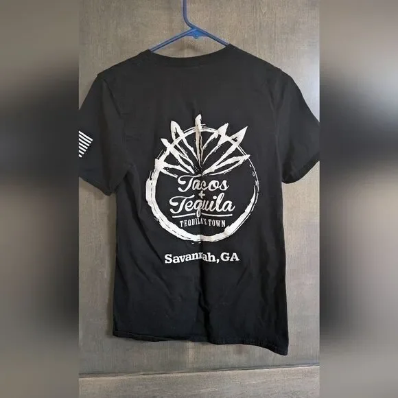 💕 3 for 12💕 Tequila Loves Me- Savannah Georgia T-shirt size small - Picture 2 of 5